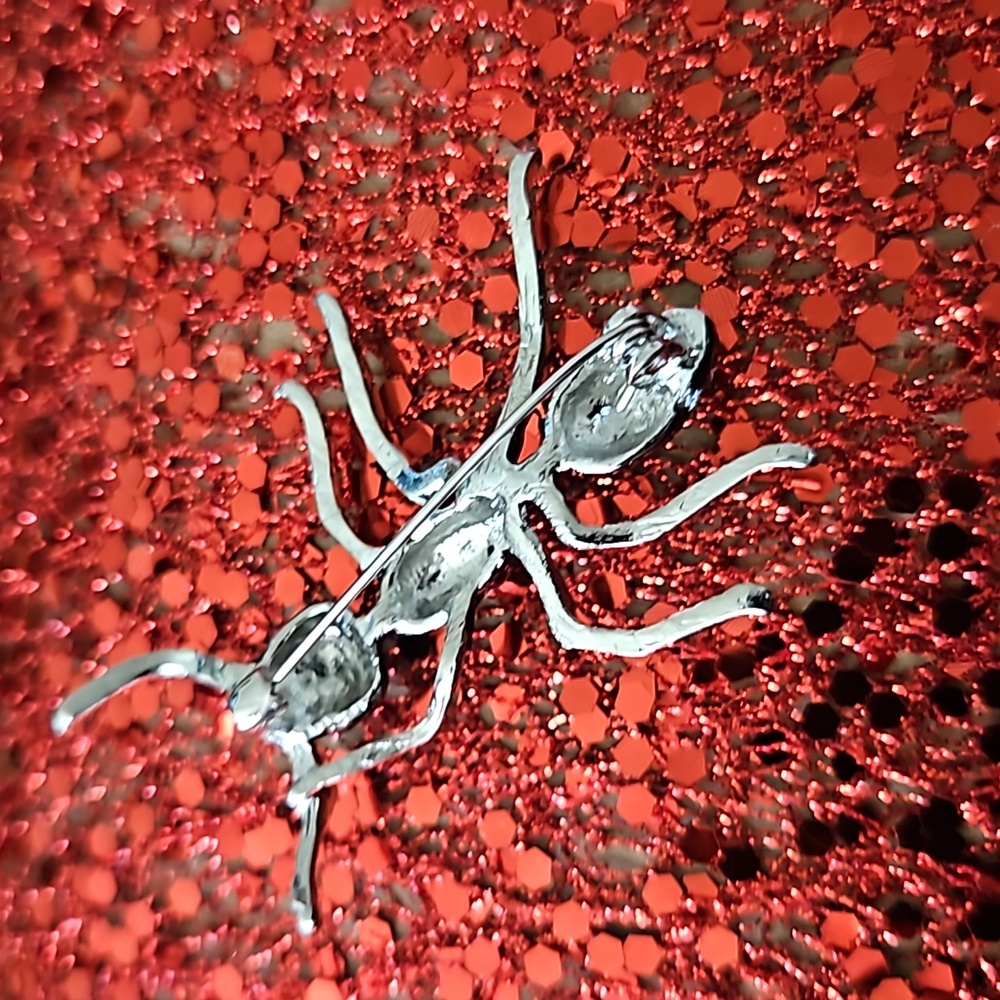 NWT Enamel Statement Ant Brooch - Picture 2 of 5